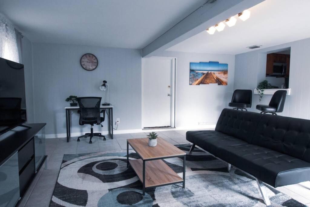Spacious Family-Sized Home In Central Location Джэксонвиль Экстерьер фото